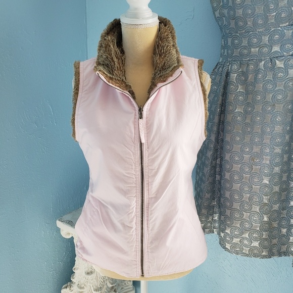 GAP Jackets & Blazers - Gap Reversible pink faux fur vest D30